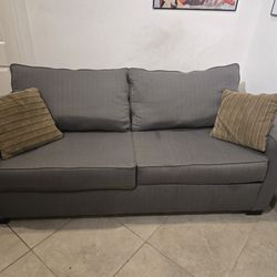 Comfy Modern Couch With Matching Pillows