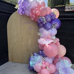 Balloon garland