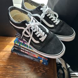 Men Van’s Shoes Size 13 Black White