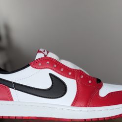 Jordan 1 Retro Low Chicago Size 10.5 Brand New DS