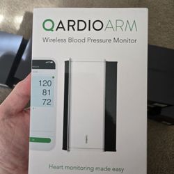 21 Units Of Qardio Arm  wireless BP monitor 