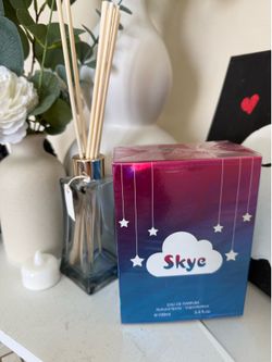 Skye Eau de Parfum Natural Spray 3.4 fl oz