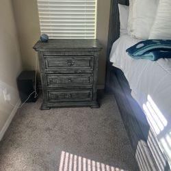 Bedroom set
