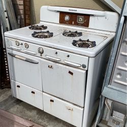 Antique oven