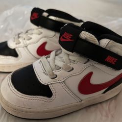 Nike Boys Shoes 