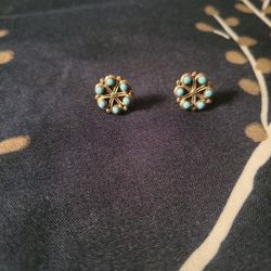 Genuine VTG Zuni Hand Made Turquoise Earrings 