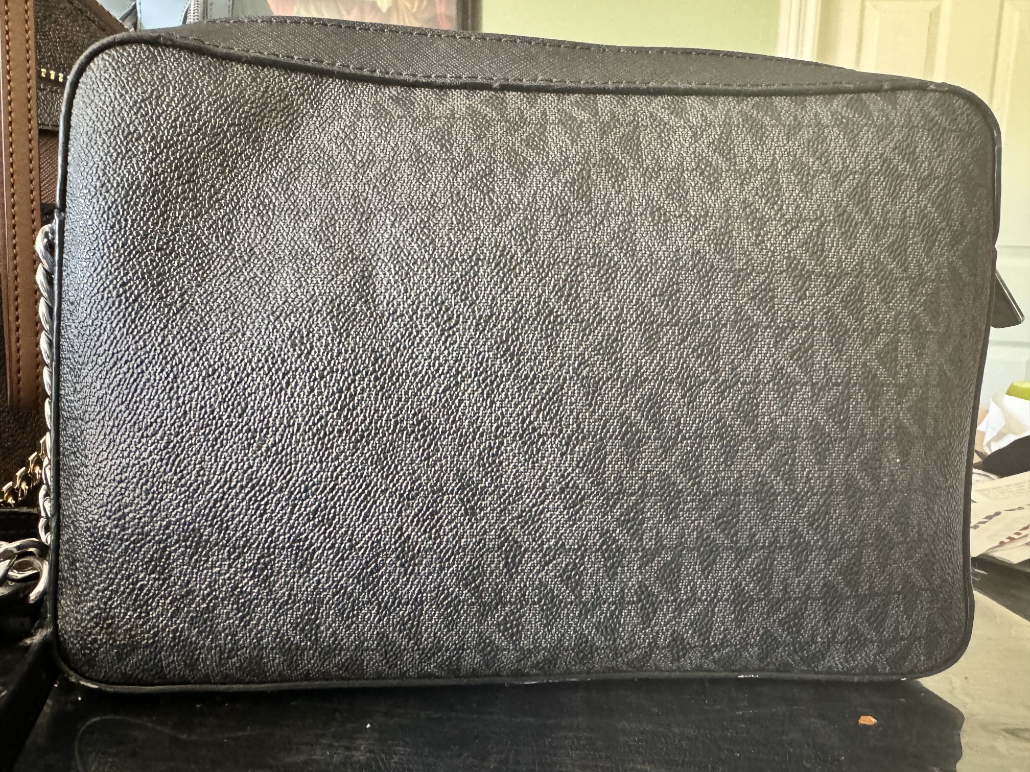 Micheal Kors Purse