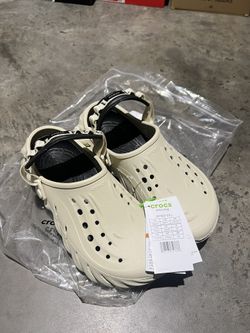 MENS ECHO CLOG CROCS (BONE)