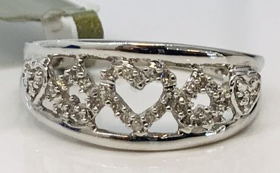 Gorgeous Solid 10Kt Gold & Diamond Heart Ring Sz 6.5