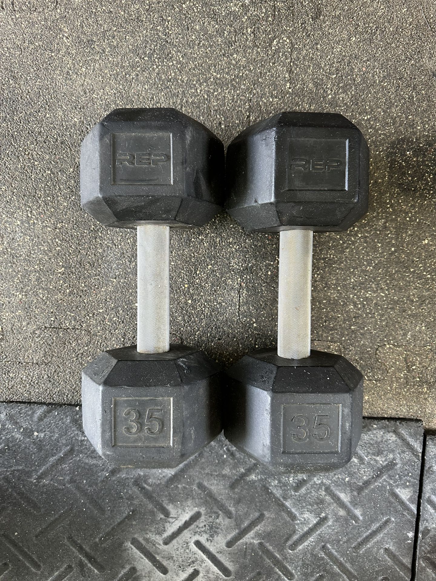 35 Dumbells