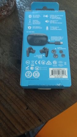 JlAB ear buds Bluetooth