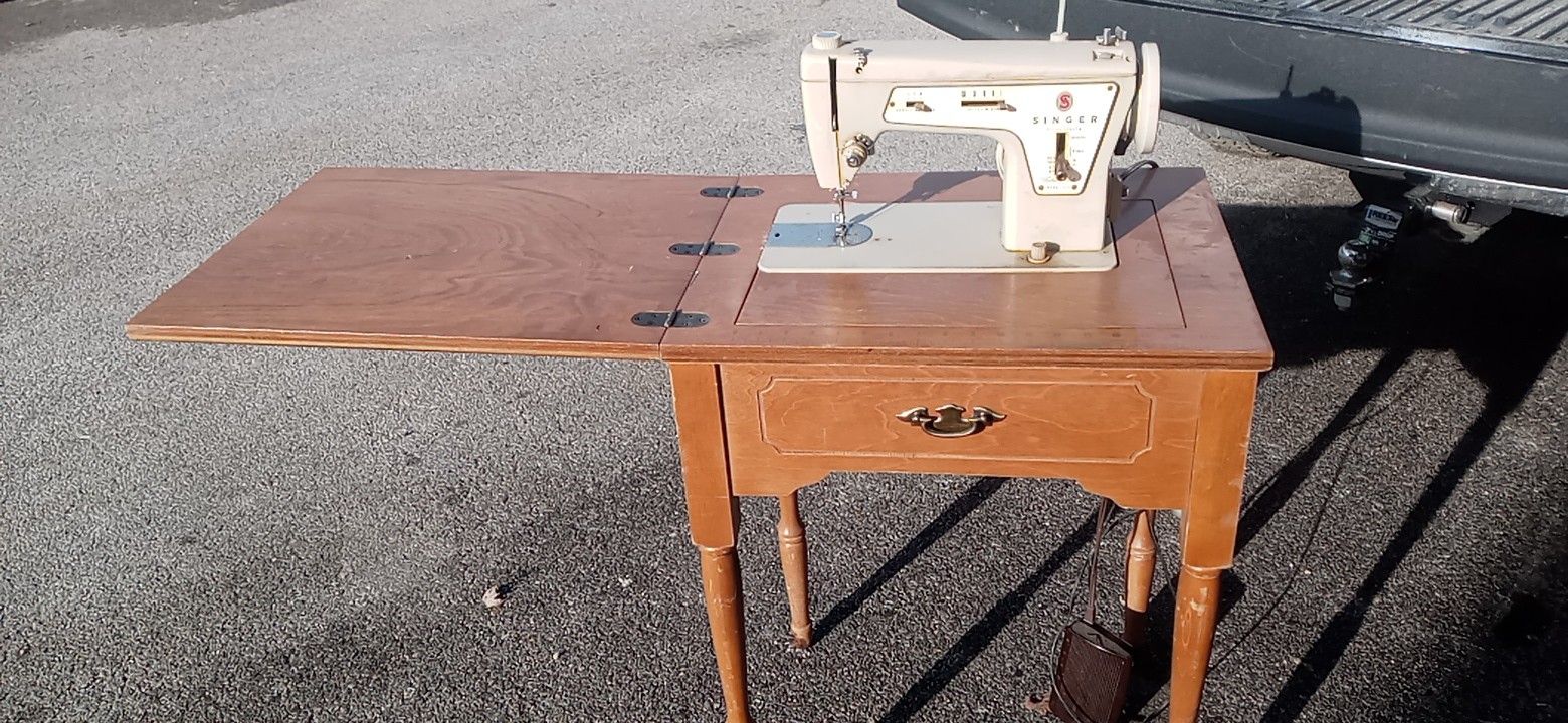 Singer Sewing Machine