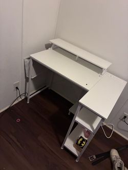 Gaming desk