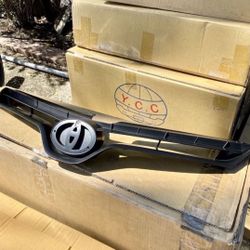 2014-16 TOYOTA COROLLA UPPER GRILLE — NEW