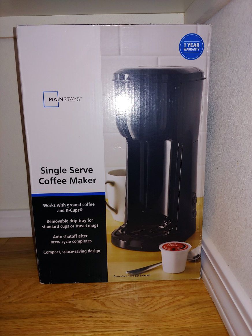 Single cup coffee maker- new