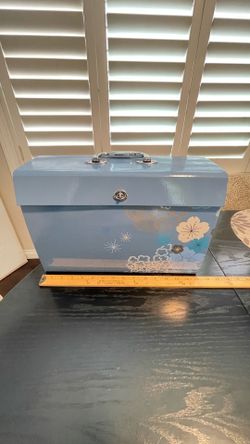 Scrapbook sticker organizer