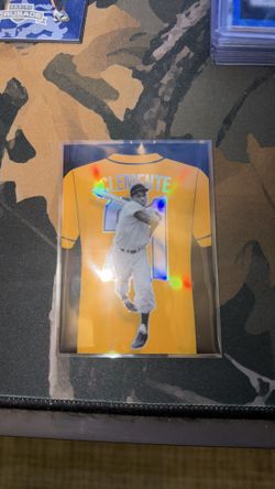 1/1 very rare Roberto Clemente panini card