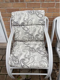 Lawn chairs with cushions