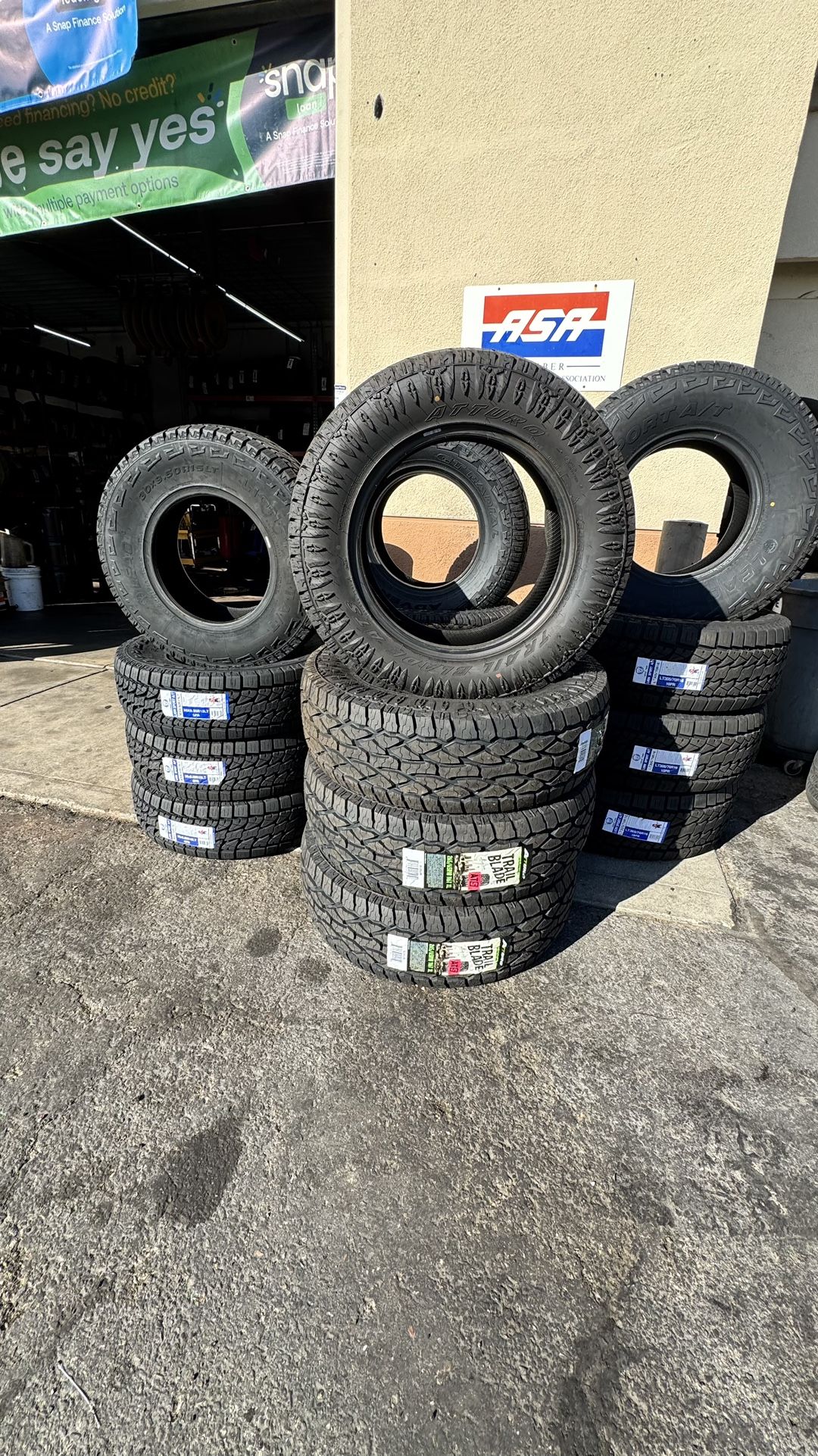 285-70R17 AT DCENTI TIRES FOR SALE WITH INSTALL