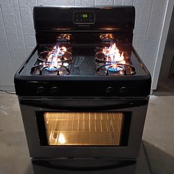 FRIGIDAIRE,  GAS  STOVE.