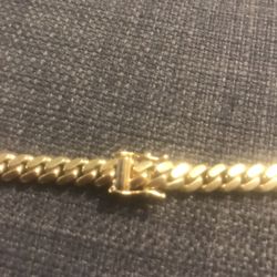 14k Cuban Link Gold Chain. 66 Grams - 24 “ . Box Clasp Real Gold 