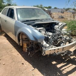 Parting Out 07 Chrysler 300 