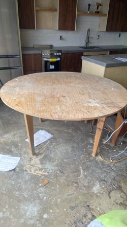 Free table. Free free free!