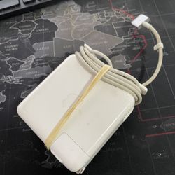Macbook charger MagSafe 2 Power Adapter 85W A1424