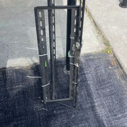 Flat TV Mount