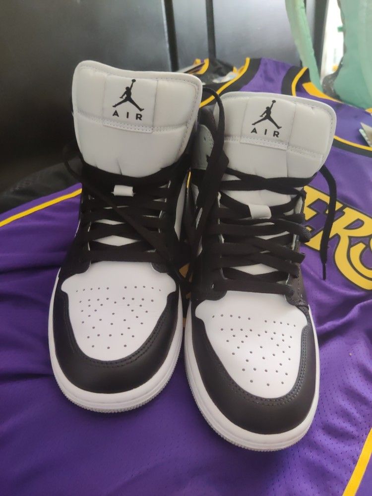 3 Official Nike Swingman And Jumpan Lakers Alternate Jerseys