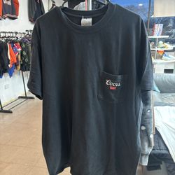 Coors Banquet logo on the chest T shirt size xl
