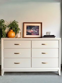 Cream 6 Drawer Dresser