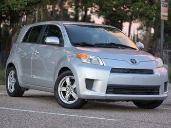 2010 Scion xD