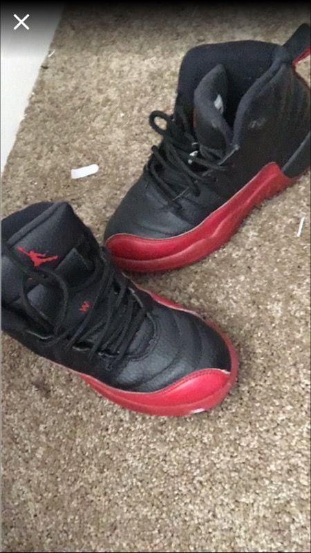 Size 1 Jordans needs new laces