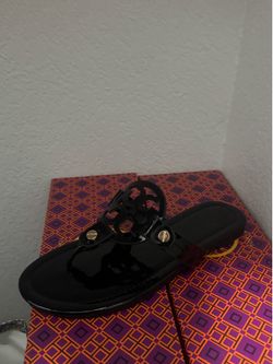 Women sandals