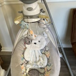 Fisher price Snugapuppy Swing