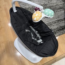 4MOMS MAMAROO MULTI-MOTION BABY SWING