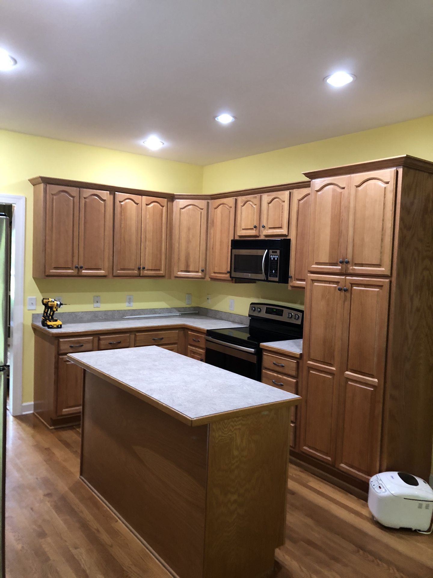 Kitchen and bathroom cabinets