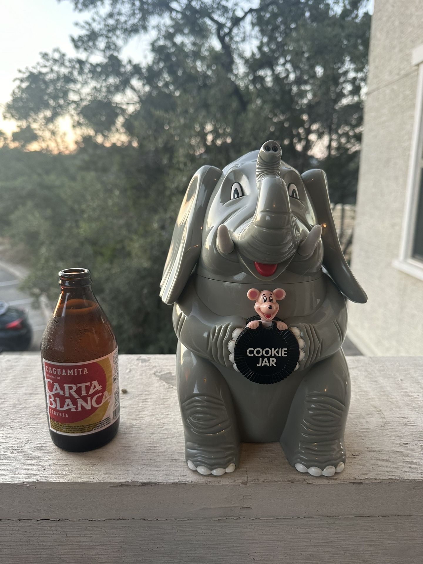 Vintage 1999 Elephant Cookie Jar