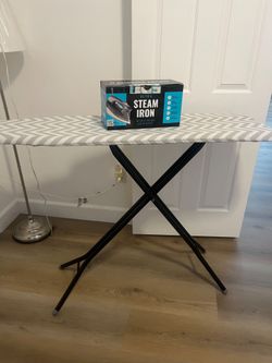IRONING BOARD AND IRON