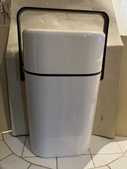 Plastic 2 Wine Bottle Carrier W/plastic Temp Insert