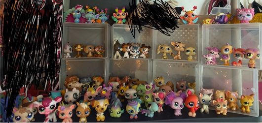 Littlest Pet Shop LPS Figure Collection Lot