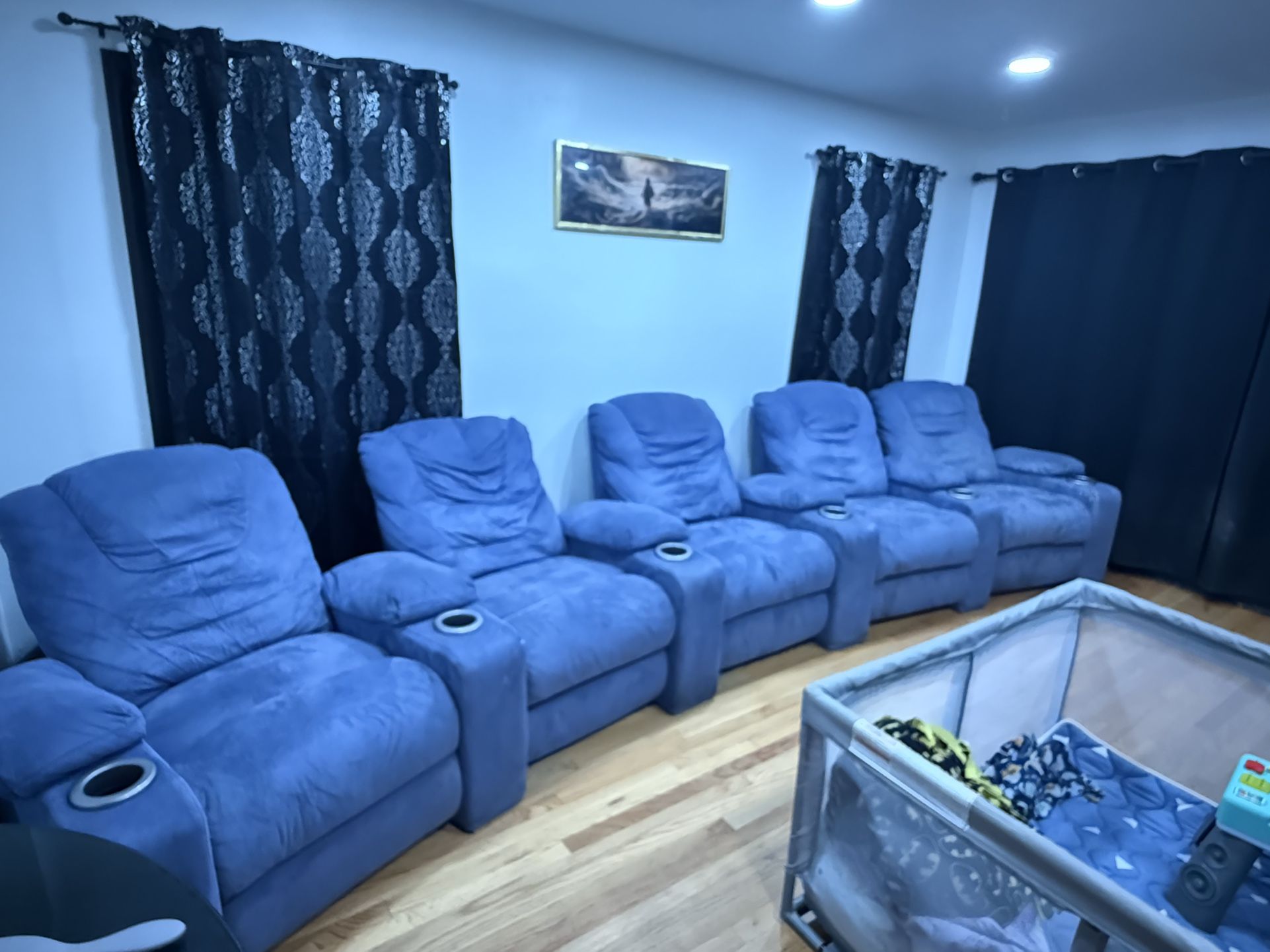 Free Reclining Couches