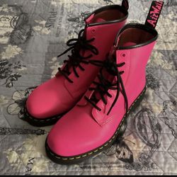 New Women Dr Martens Boots 