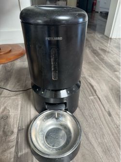Petlibro dog feeder
