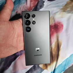 Samsung Galaxy S24 Ultra 1TB Unlocked Titanium Black
