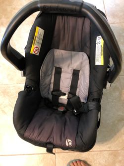 Stroller w car seat.