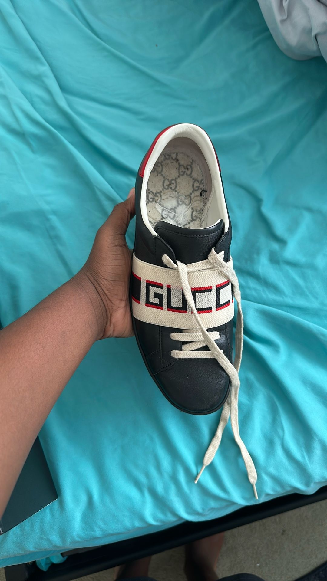 gucci shoes size 40