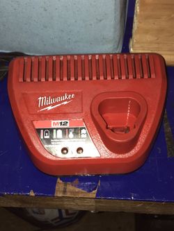 M12 Milwaukee Charger