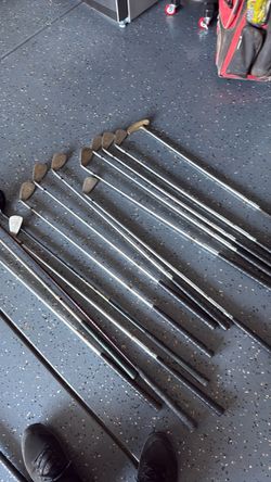 Tommy Armour irons full set right hand